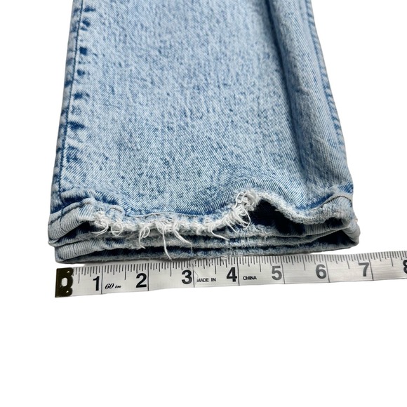 Abercrombie & Fitch | Women | The 90s Skinny Distressed High Rise Jeans | 31 - Picture 9 of 15